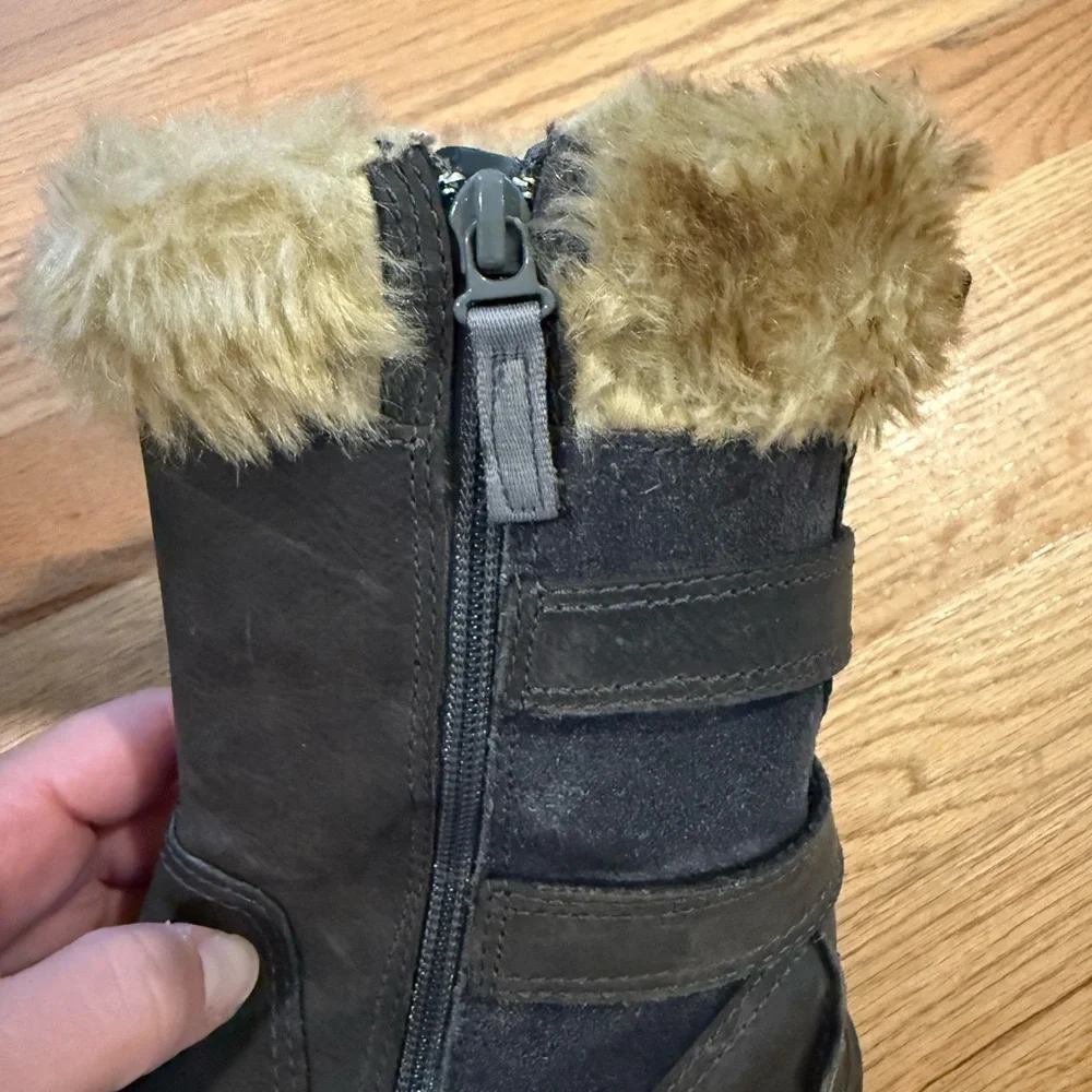 Merrell Wild Dove Women Chocolate Brown Faux Fur-Trimmed Winter Waterproof Boots